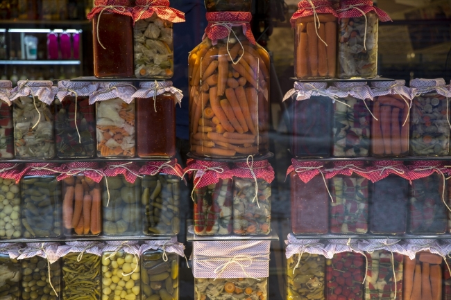 Kış sofralarını süsleyen turşunun püf noktaları